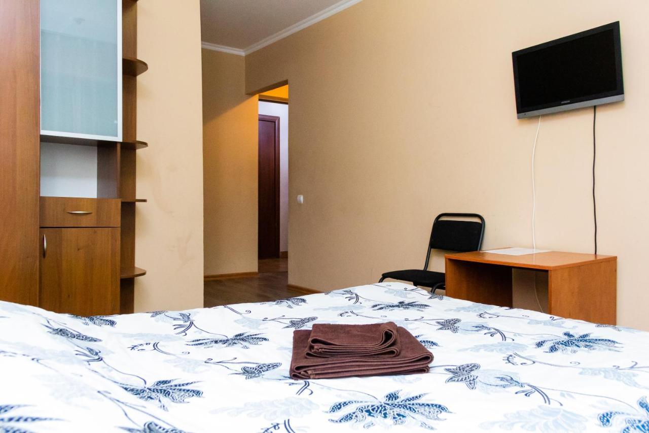 Hotel Tahar Алмати Екстер'єр фото