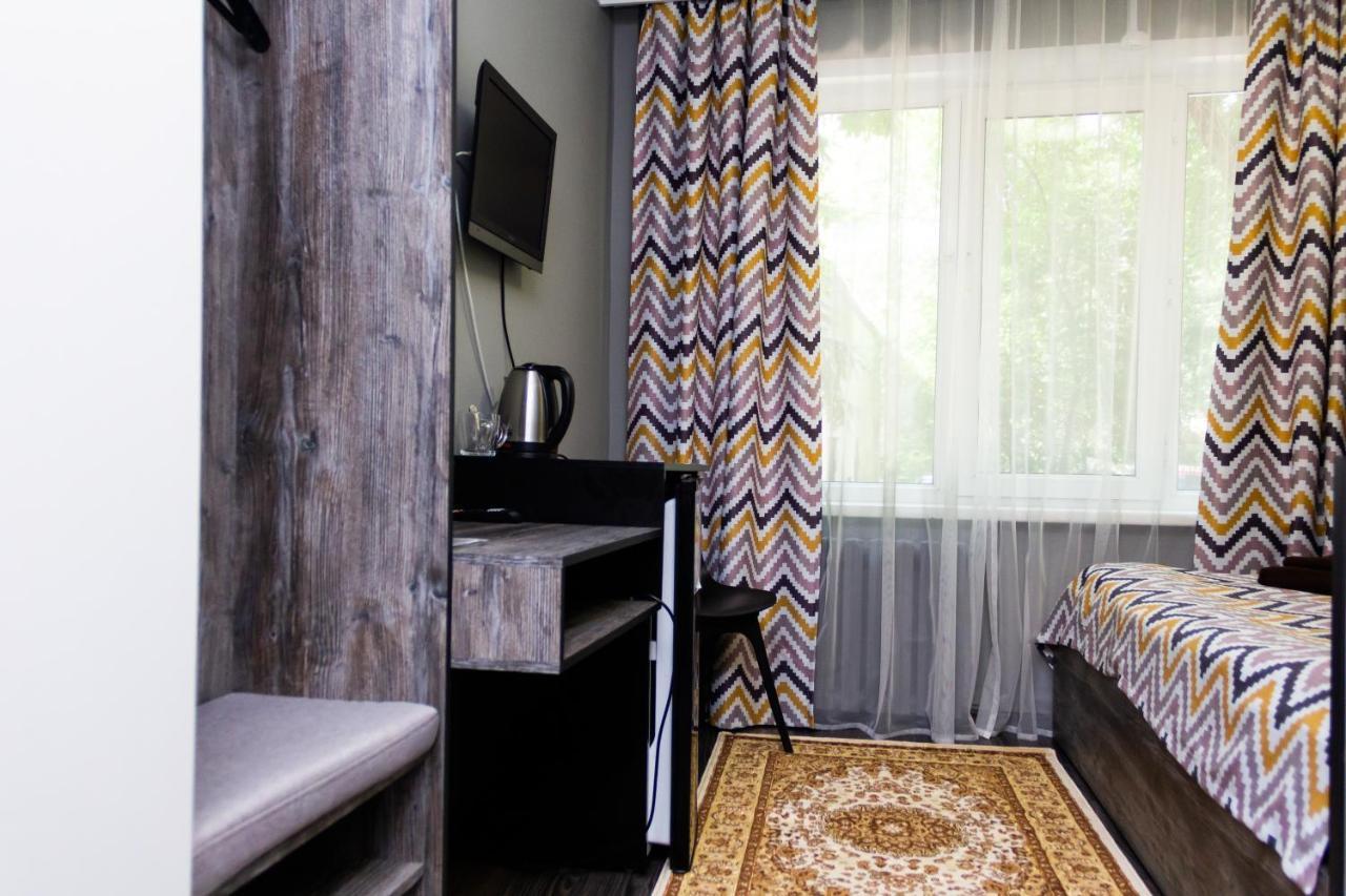 Hotel Tahar Алмати Екстер'єр фото