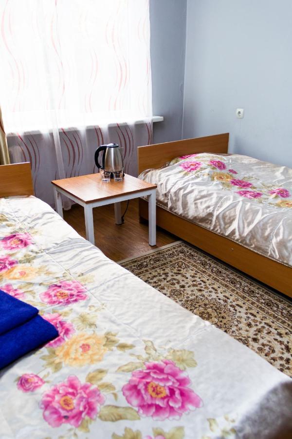 Hotel Tahar Алмати Екстер'єр фото