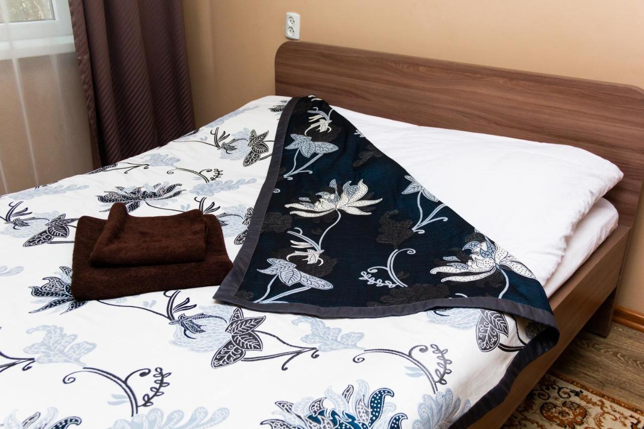 Hotel Tahar Алмати Екстер'єр фото