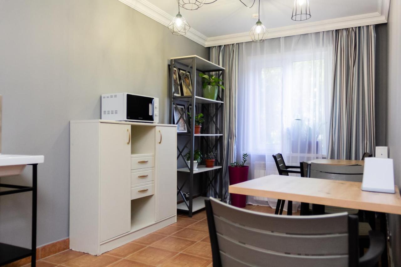 Hotel Tahar Алмати Екстер'єр фото