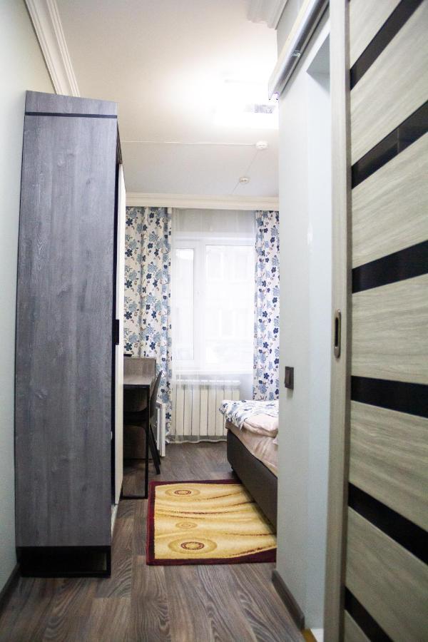 Hotel Tahar Алмати Екстер'єр фото