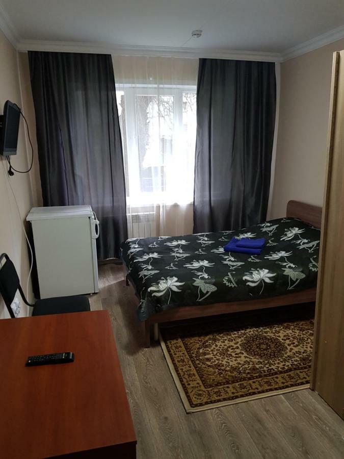 Hotel Tahar Алмати Екстер'єр фото