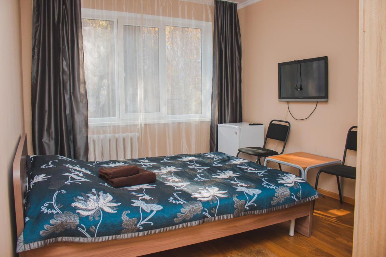 Hotel Tahar Алмати Екстер'єр фото