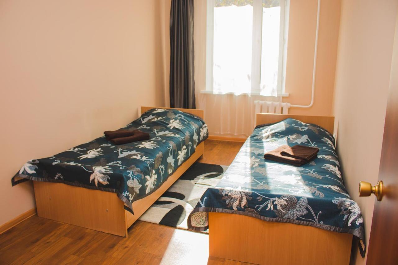 Hotel Tahar Алмати Екстер'єр фото